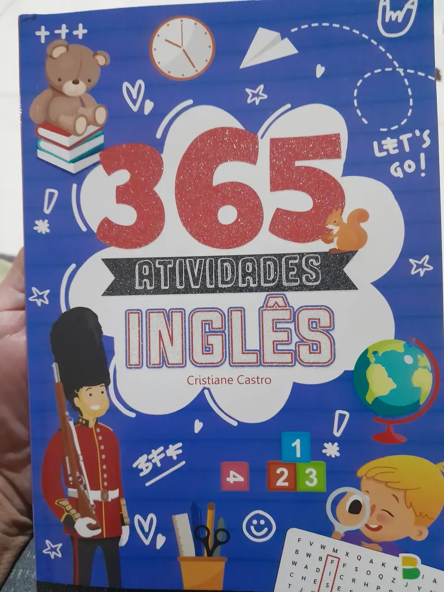 Foto real do livro 365 Atividades Inglês